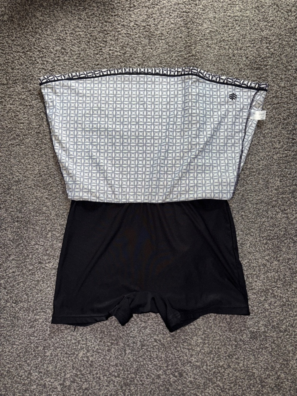 Coolibar UPF50+ Geometric Print A-Line Skort Black & White Size Large - Picture 4 of 11